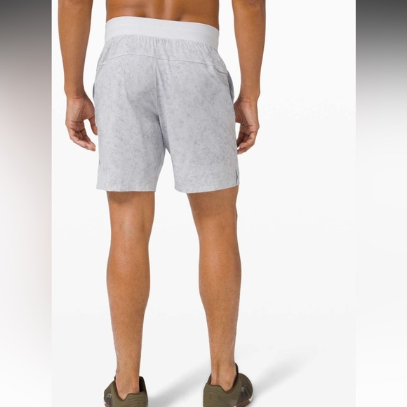 Lululemon T.H.E. Short Mens Small 7" inseam Linerless Gravel Dust Alpine - Picture 3 of 9